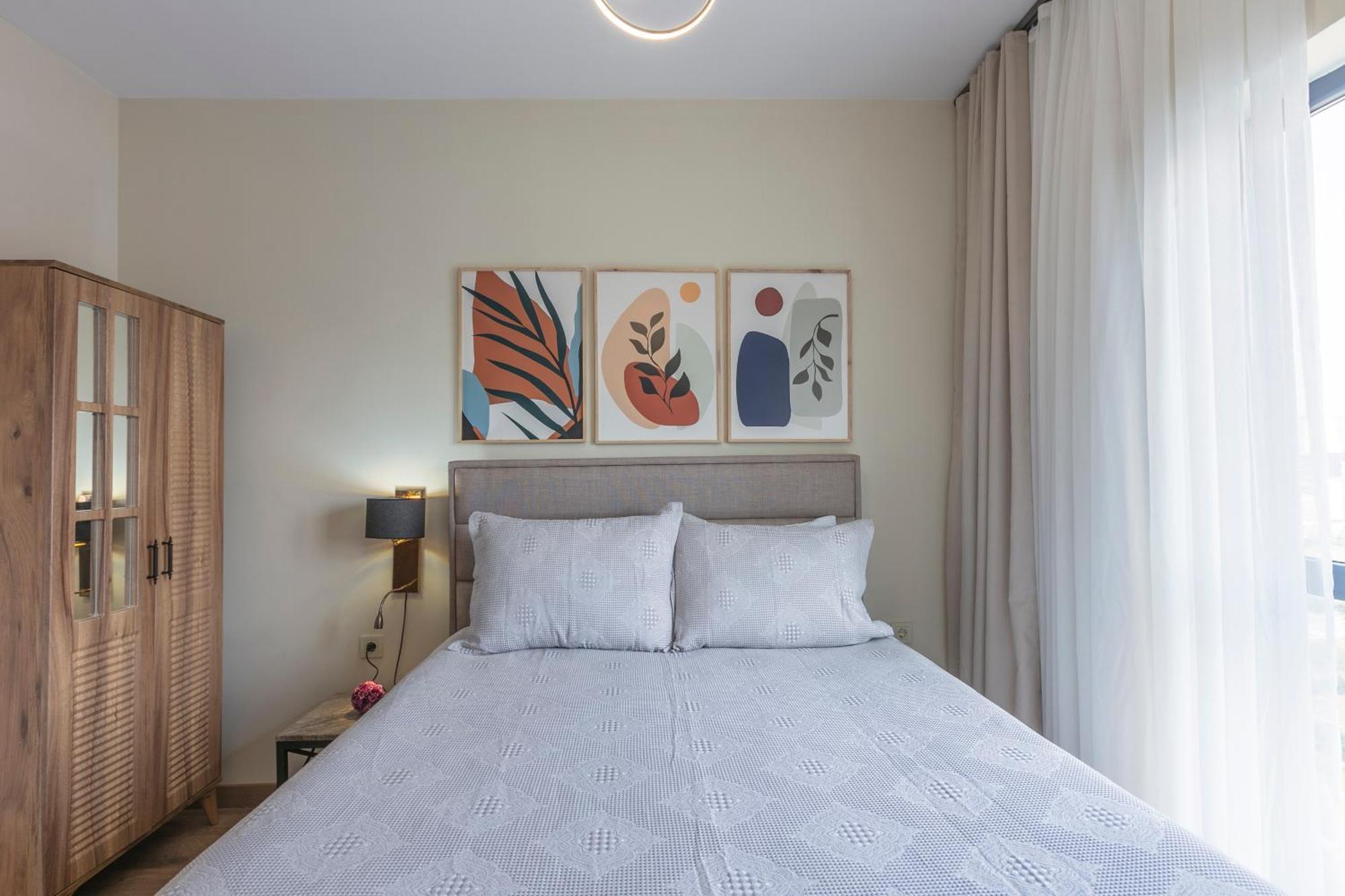 212 Outlet Karsisinda Lux N7 * Istambul