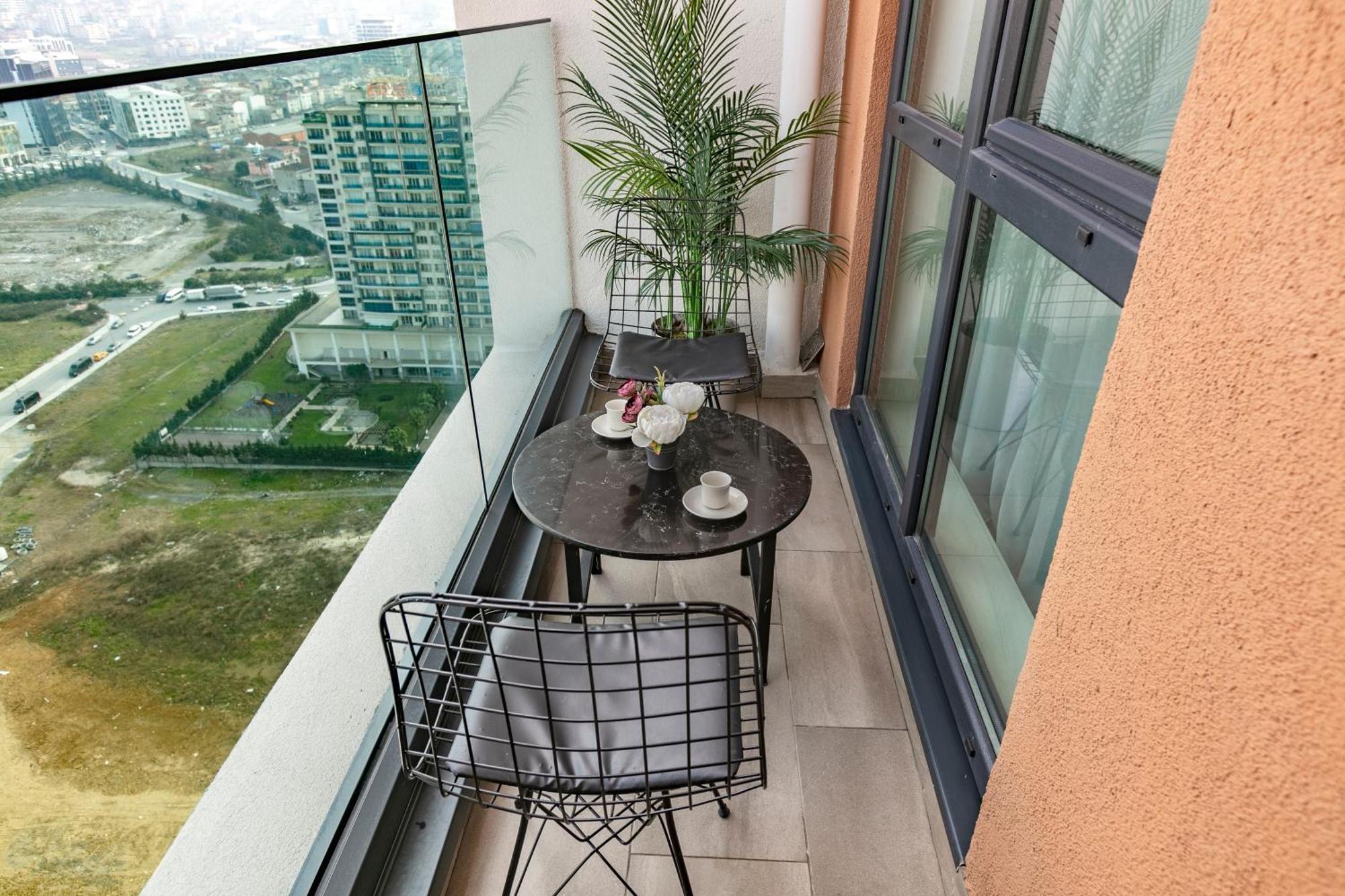 212 Outlet Karsisinda Lux N7 Appartement *
